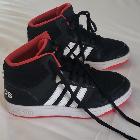 Boys Sneakers - Picture 2 of 4